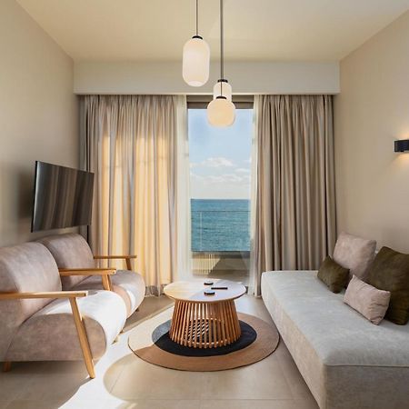 Kales Sea View Suites Ierápetra Exteriör bild