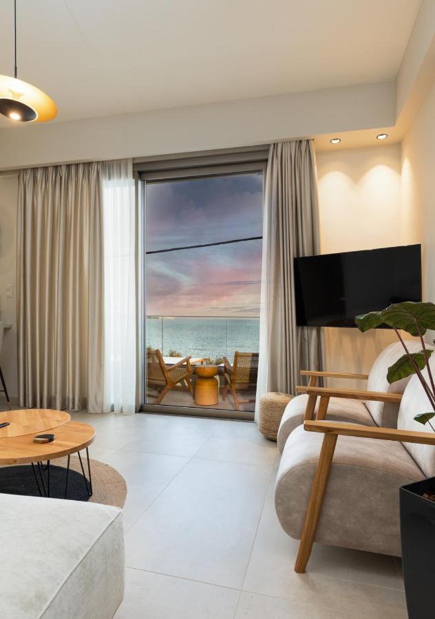 Kales Sea View Suites Ierápetra Exteriör bild